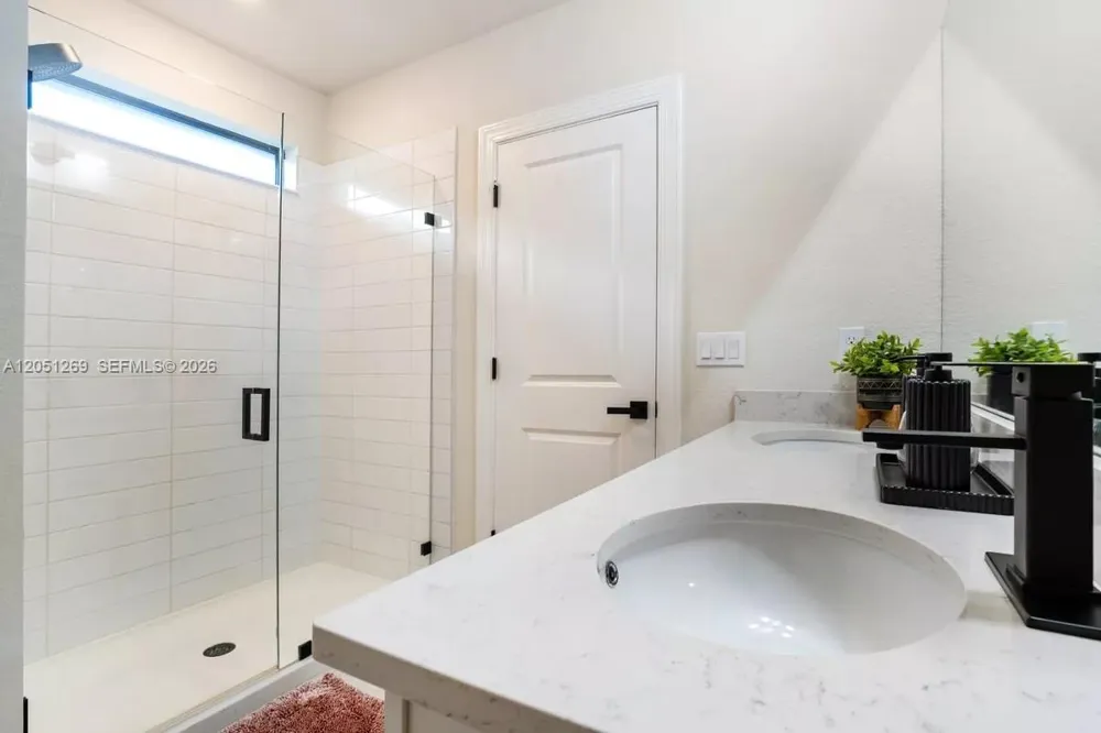 2940 Shortleaf Ave #2940 Lauderdale Lakes, FL 33311