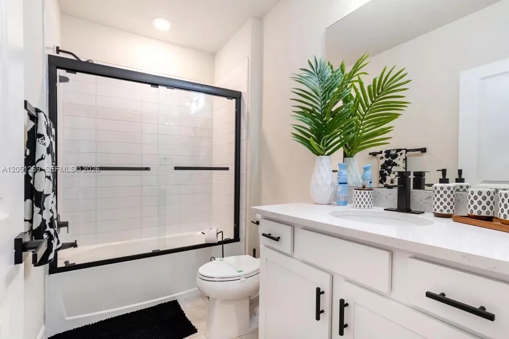 2940 Shortleaf Ave #2940 Lauderdale Lakes, FL 33311