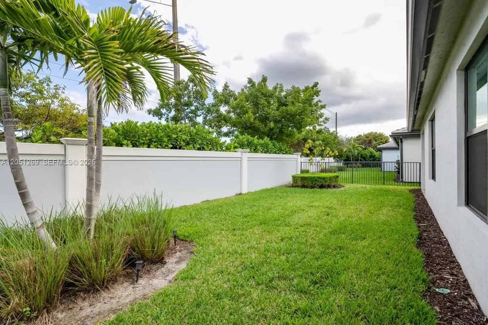 2940 Shortleaf Ave #2940 Lauderdale Lakes, FL 33311