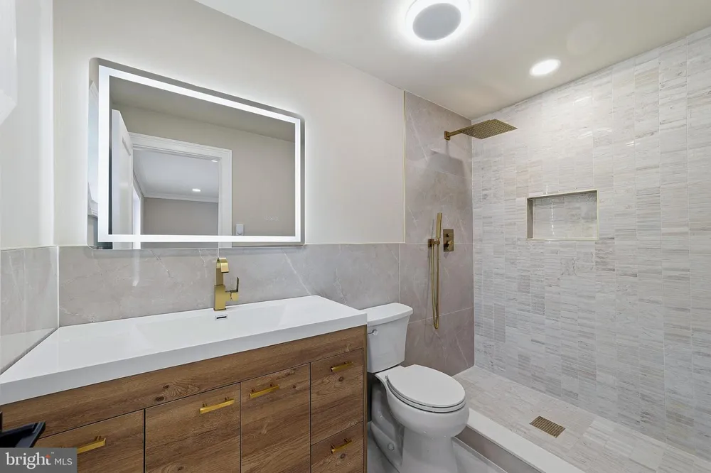 66 ESSEX ROAD Monroe Township, NJ 08831