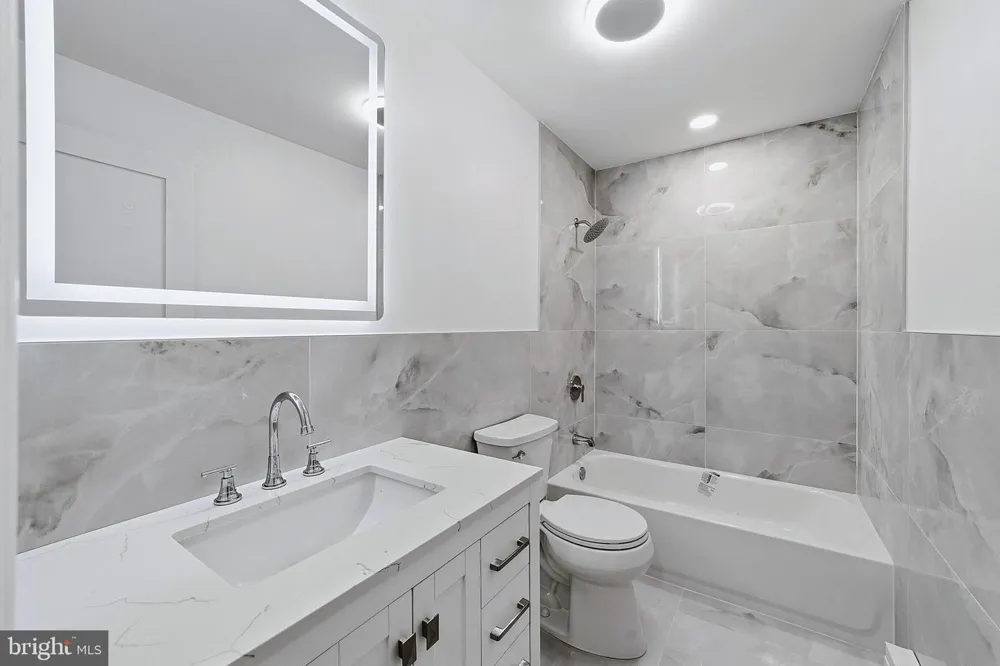66 ESSEX ROAD Monroe Township, NJ 08831