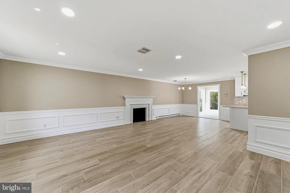 66 ESSEX ROAD Monroe Township, NJ 08831