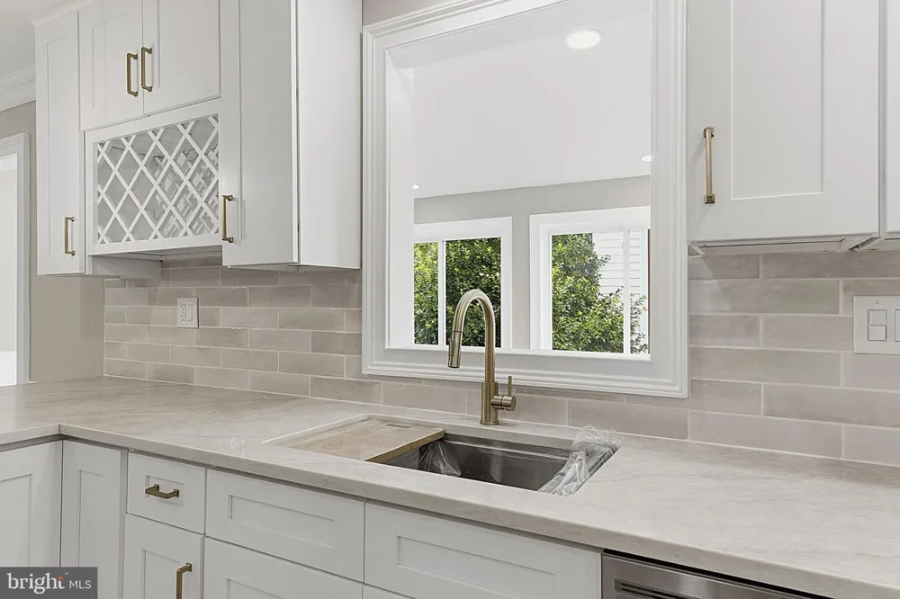 66 ESSEX ROAD Monroe Township, NJ 08831