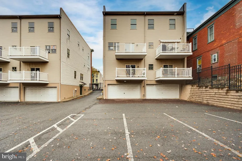 1016 PENN STREET Reading, PA 19602