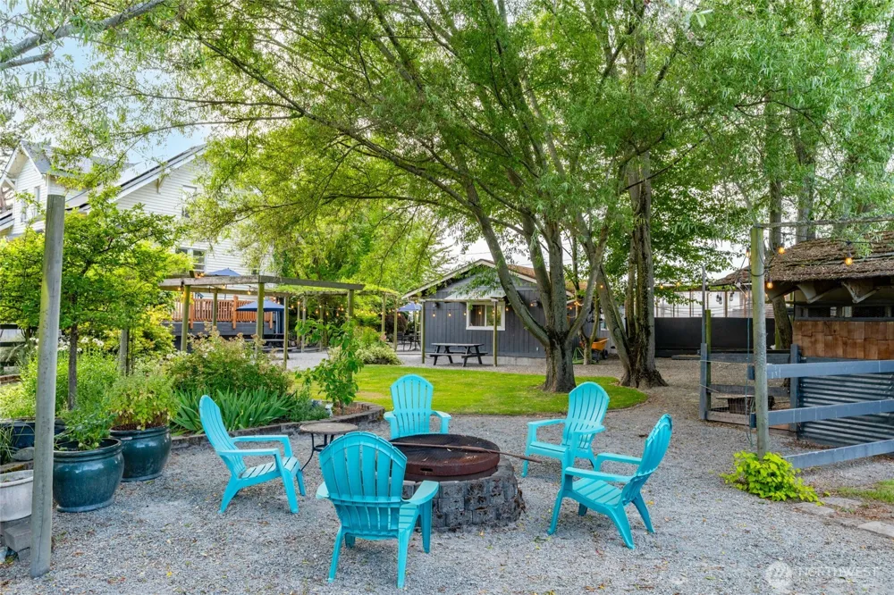 21895 Cedardale Road Mount Vernon, WA 98274