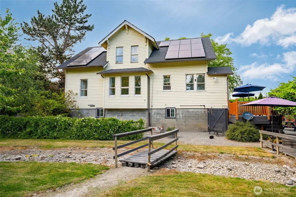 21895 Cedardale Road Mount Vernon, WA 98274