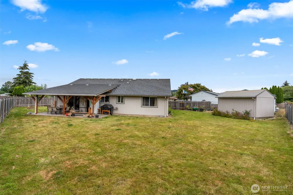 142 Charles Street Longview, WA 98632