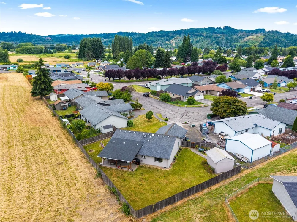 142 Charles Street Longview, WA 98632