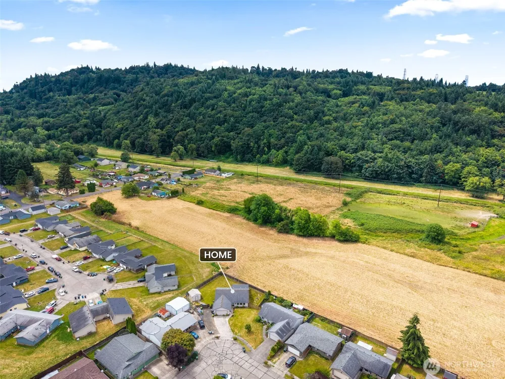 142 Charles Street Longview, WA 98632
