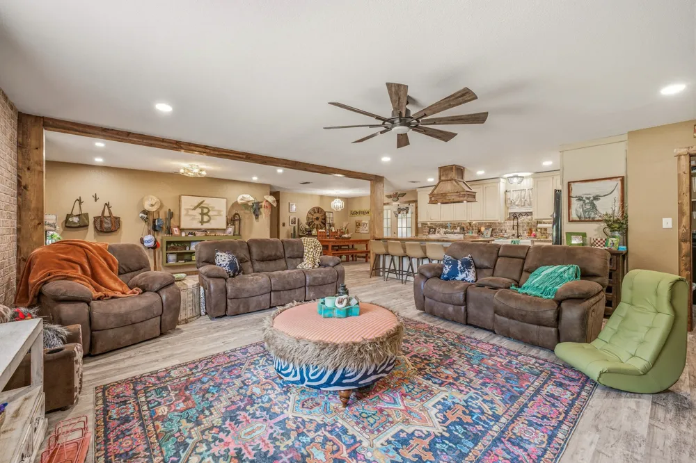 352 Seaberry Loop Graham, TX 76450