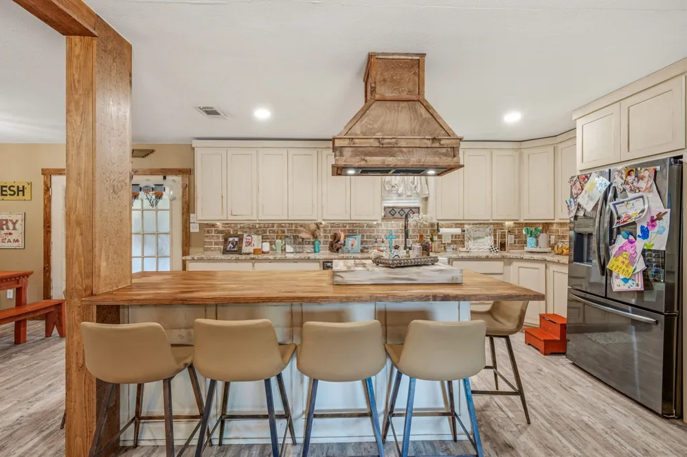 352 Seaberry Loop Graham, TX 76450