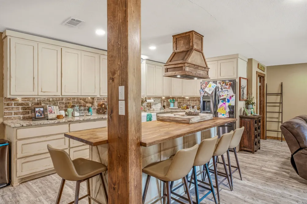 352 Seaberry Loop Graham, TX 76450