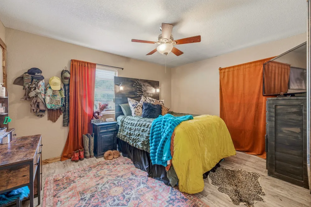 352 Seaberry Loop Graham, TX 76450