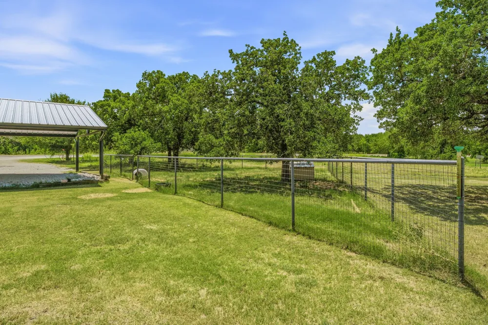 352 Seaberry Loop Graham, TX 76450