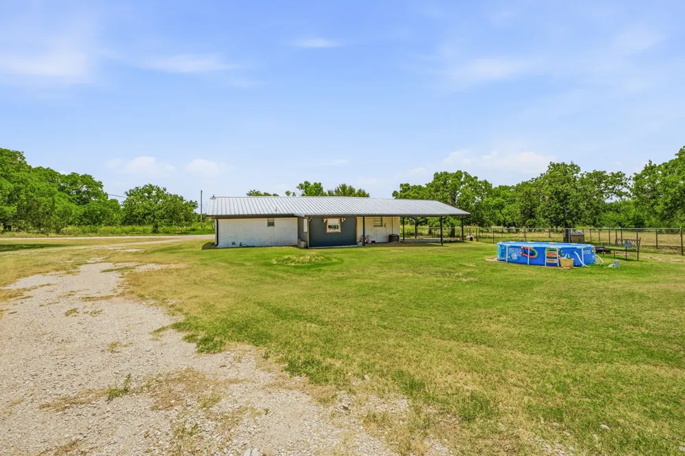 352 Seaberry Loop Graham, TX 76450