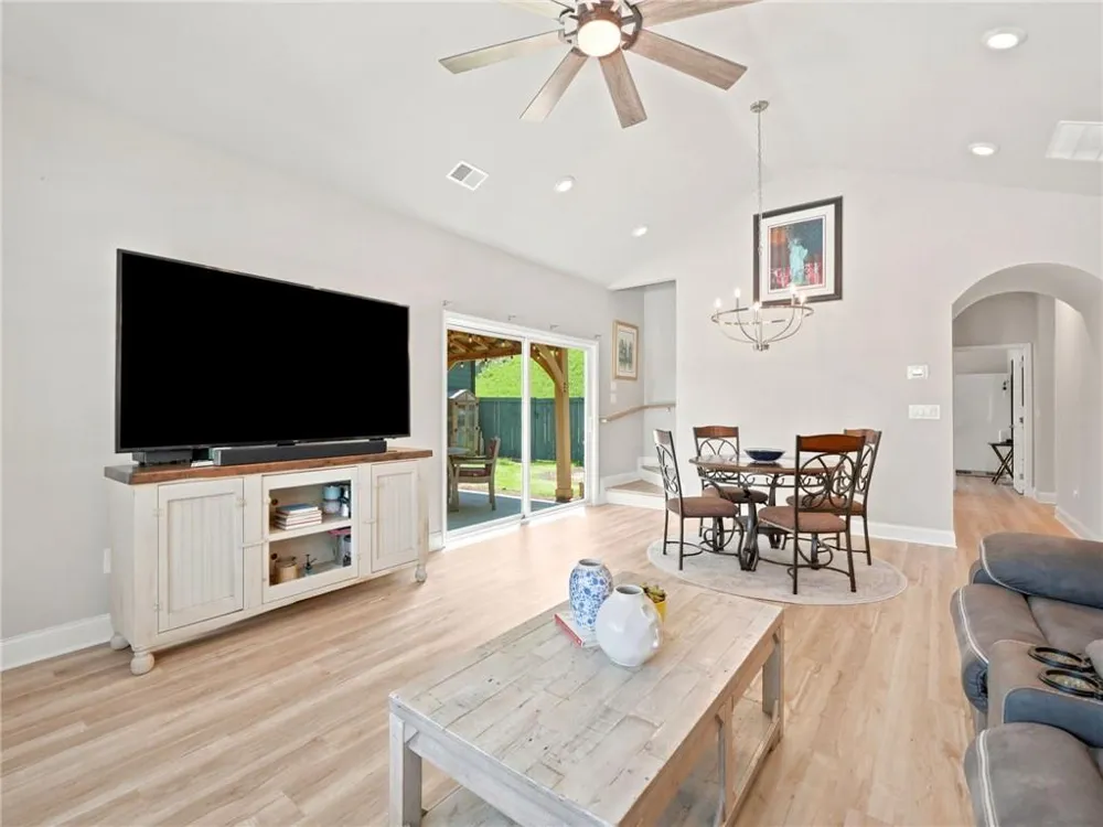 107 Red Cloud Walk Waleska, GA 30183