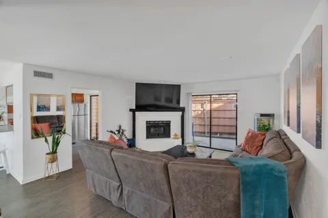 2503 Tierra #1
