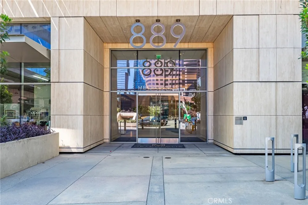 889 Francisco St #1210 Los Angeles, CA 90017