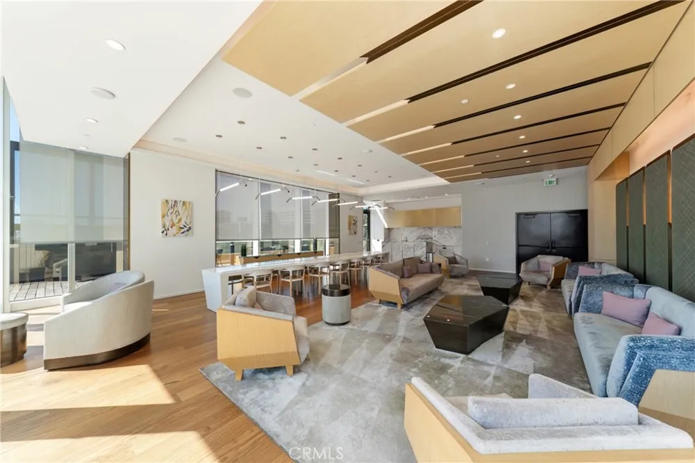 889 Francisco St #1210 Los Angeles, CA 90017