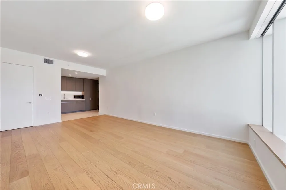889 Francisco St #1210 Los Angeles, CA 90017