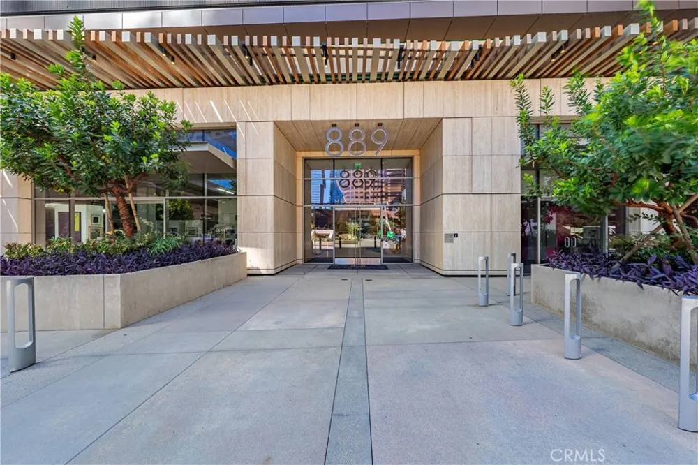 889 Francisco St #1210 Los Angeles, CA 90017