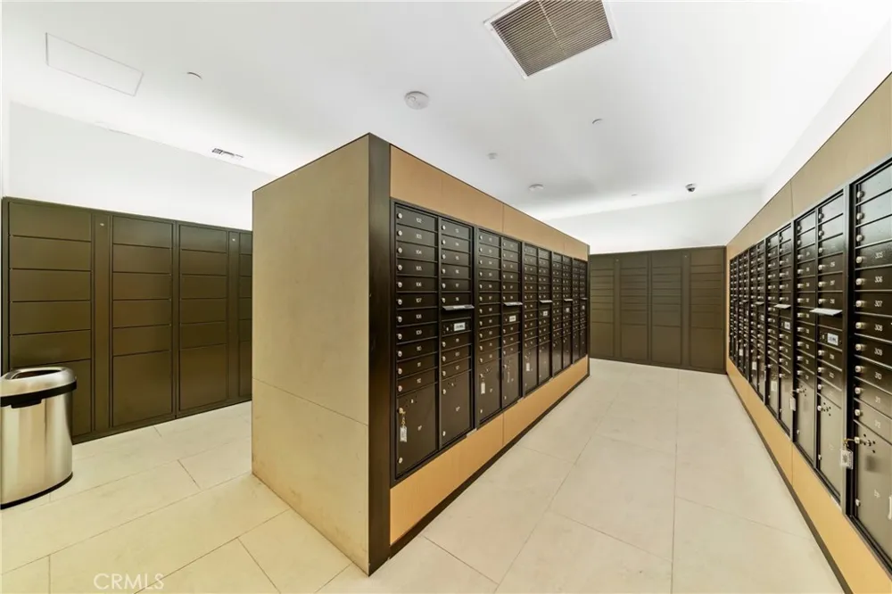 889 Francisco St #1210 Los Angeles, CA 90017