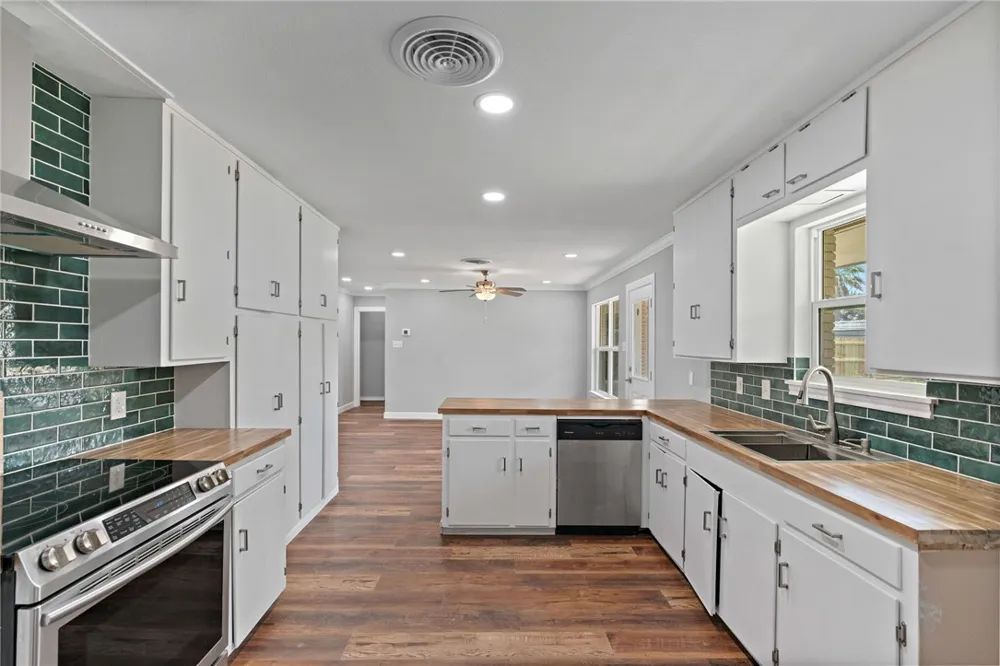3729 Pope Drive Corpus Christi, TX 78411
