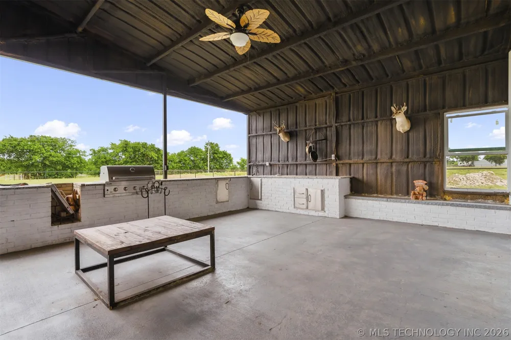 8608 Ward Ranch Marietta, OK 73448
