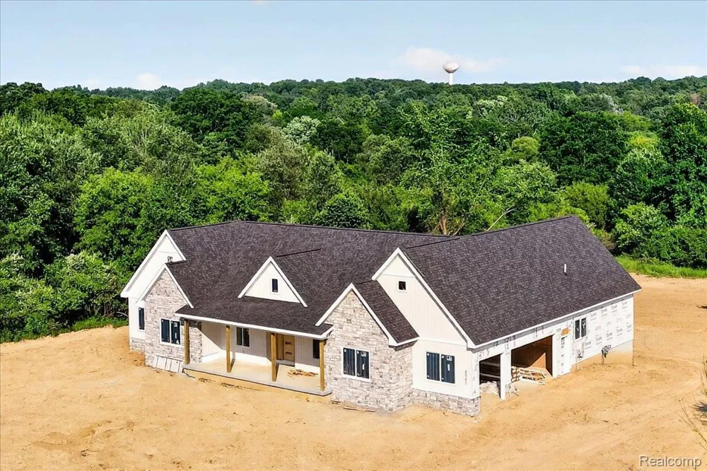 5000 Metamora Ridge Metamora Township, MI 48455