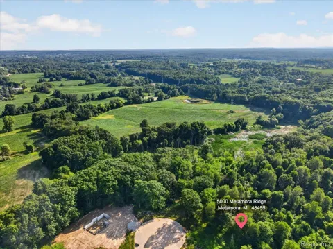 5000 Metamora Ridge