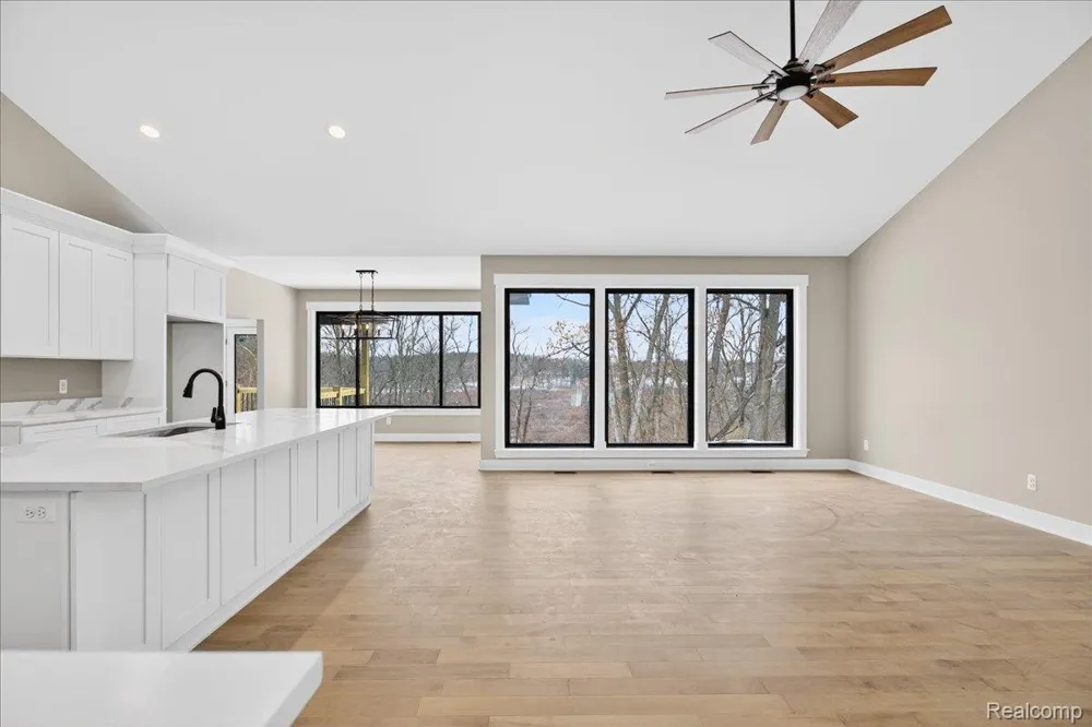 5000 Metamora Ridge Metamora Township, MI 48455