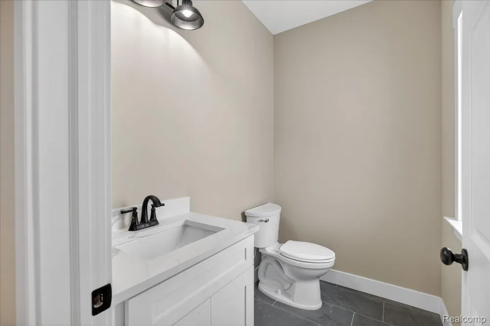 5000 Metamora Ridge Metamora Township, MI 48455