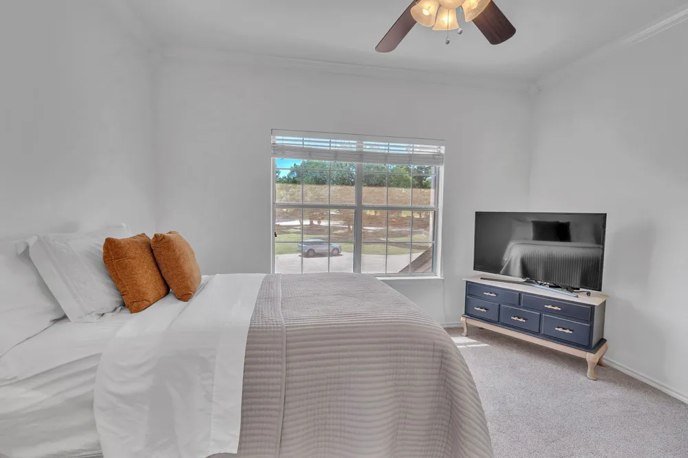 2144 Lakeforest Drive Weatherford, TX 76087