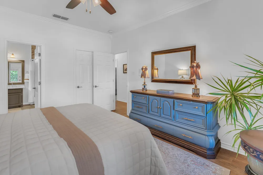 2144 Lakeforest Drive Weatherford, TX 76087