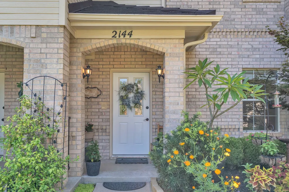 2144 Lakeforest Drive Weatherford, TX 76087