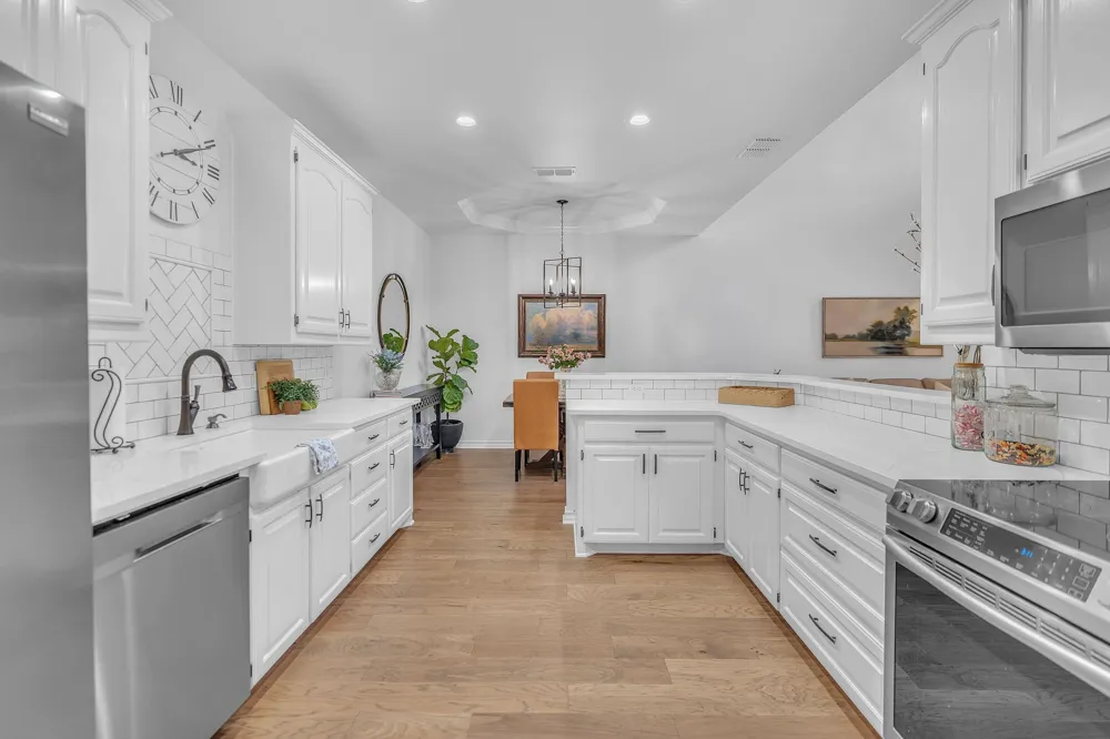 2144 Lakeforest Drive Weatherford, TX 76087