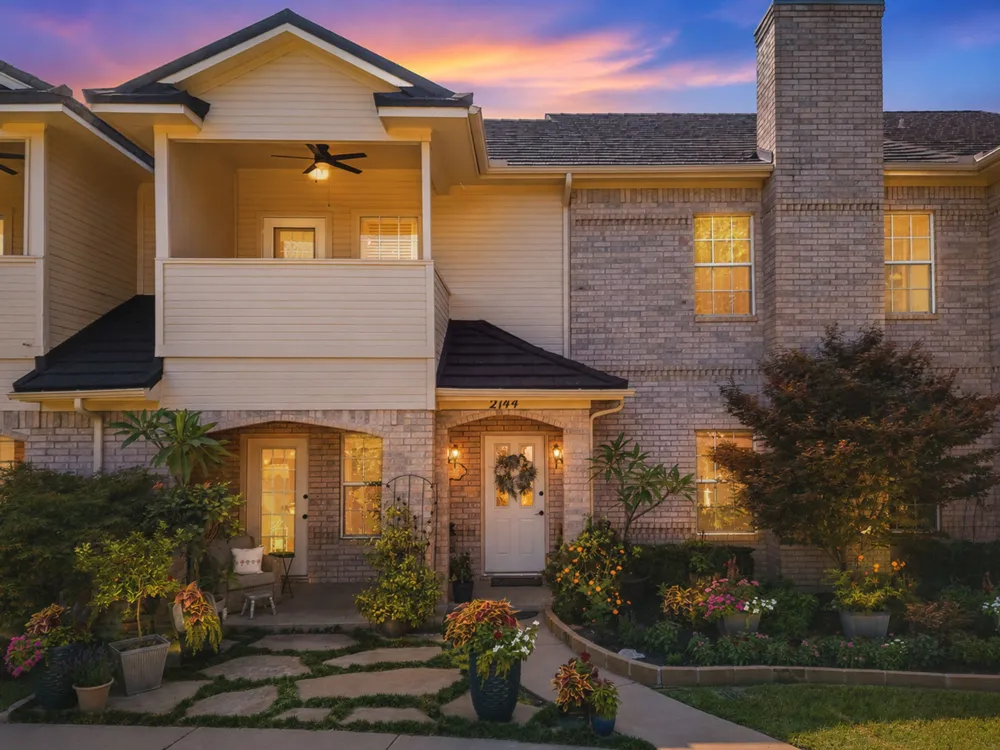 2144 Lakeforest Drive Weatherford, TX 76087