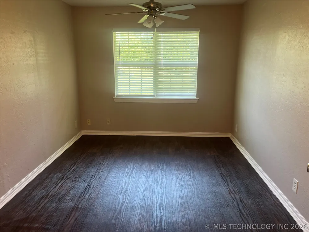 206 Sunset Madill, OK 73446