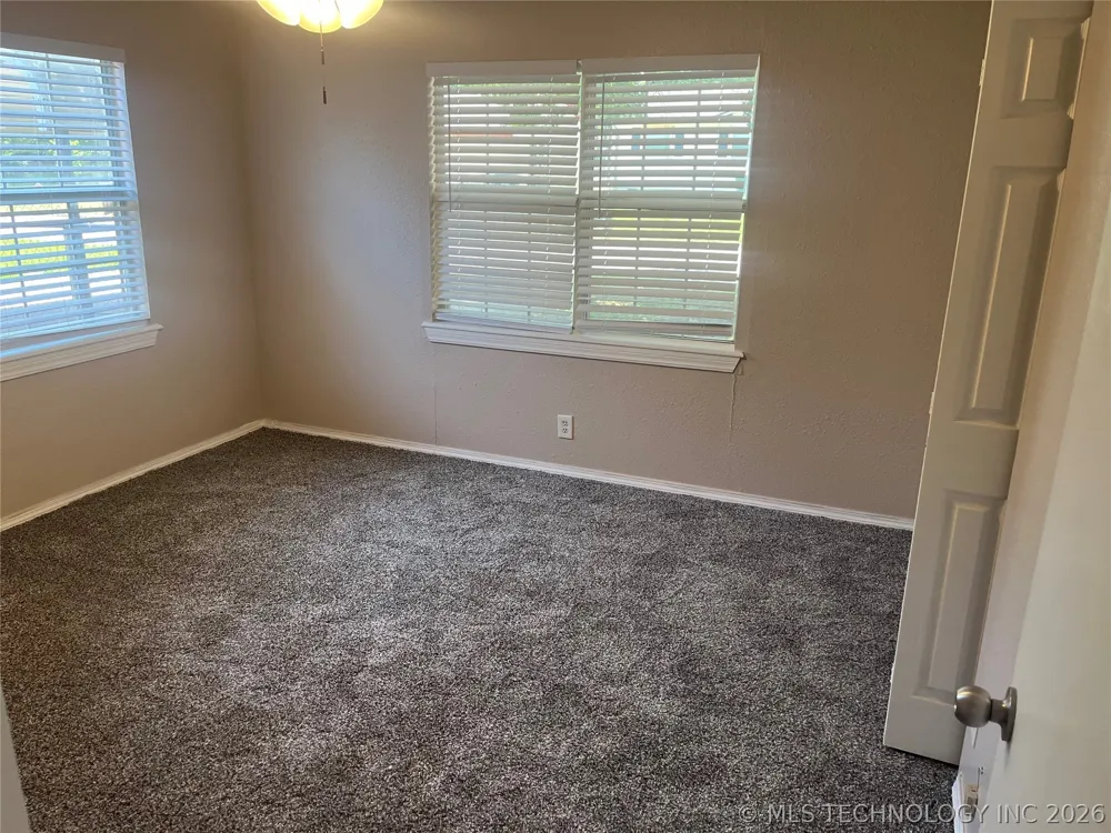 206 Sunset Madill, OK 73446