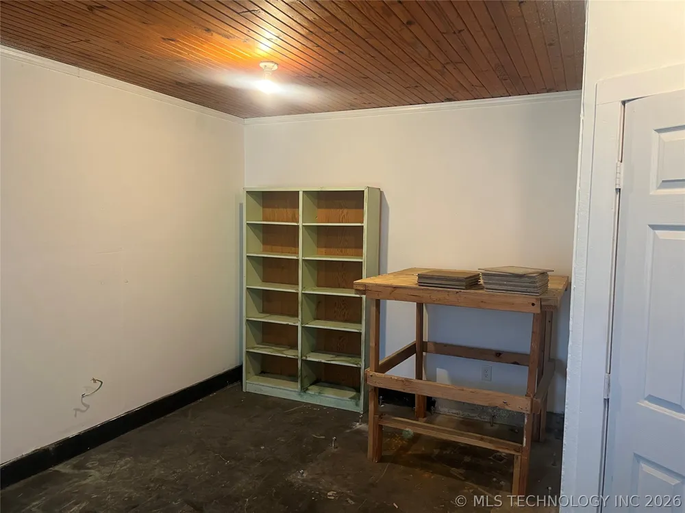 206 Sunset Madill, OK 73446