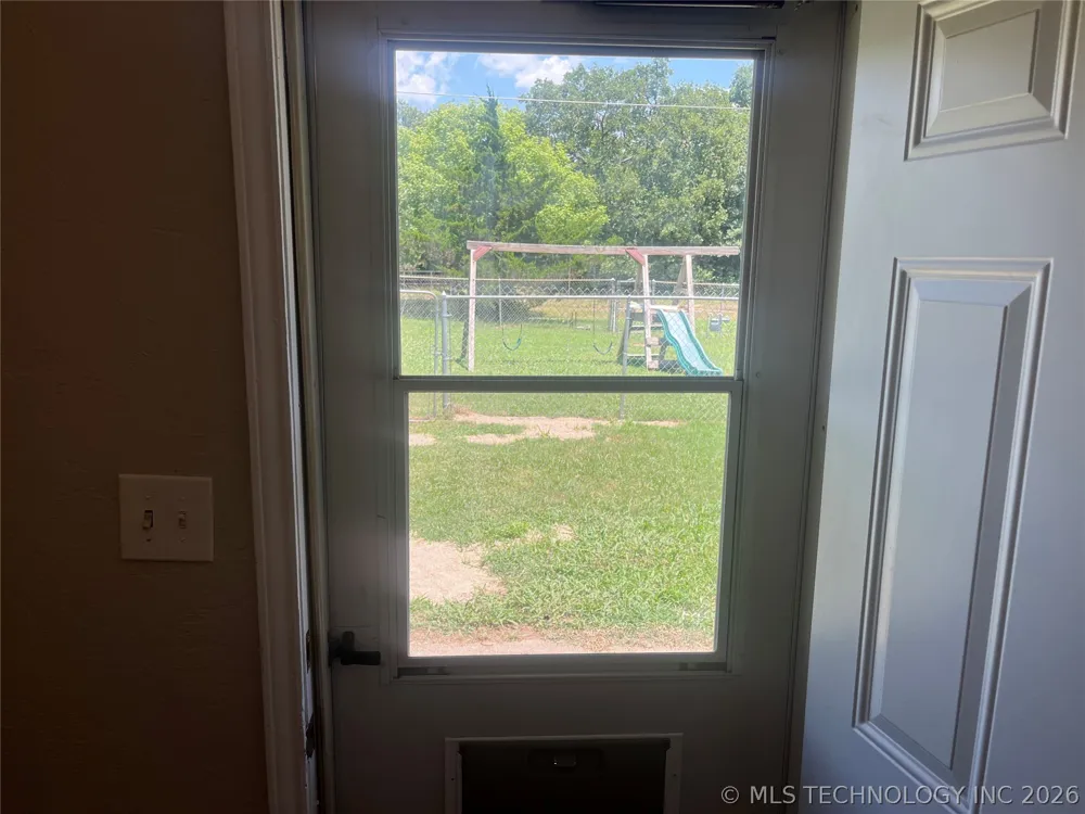 206 Sunset Madill, OK 73446