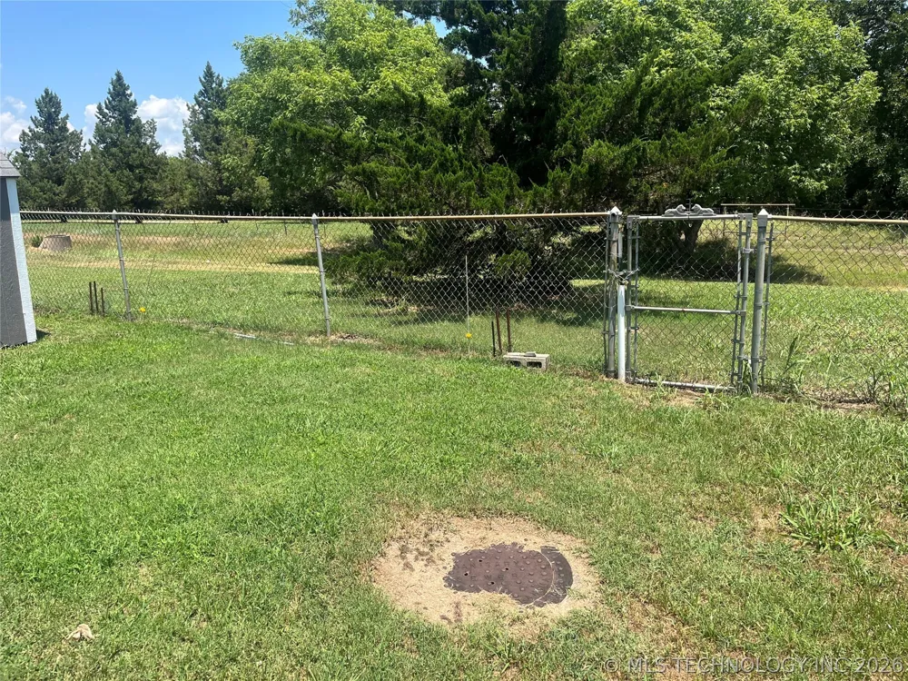 206 Sunset Madill, OK 73446