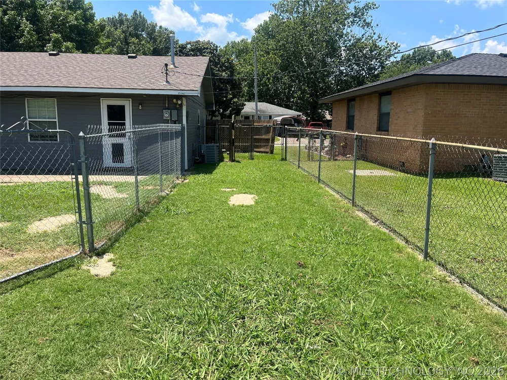 206 Sunset Madill, OK 73446