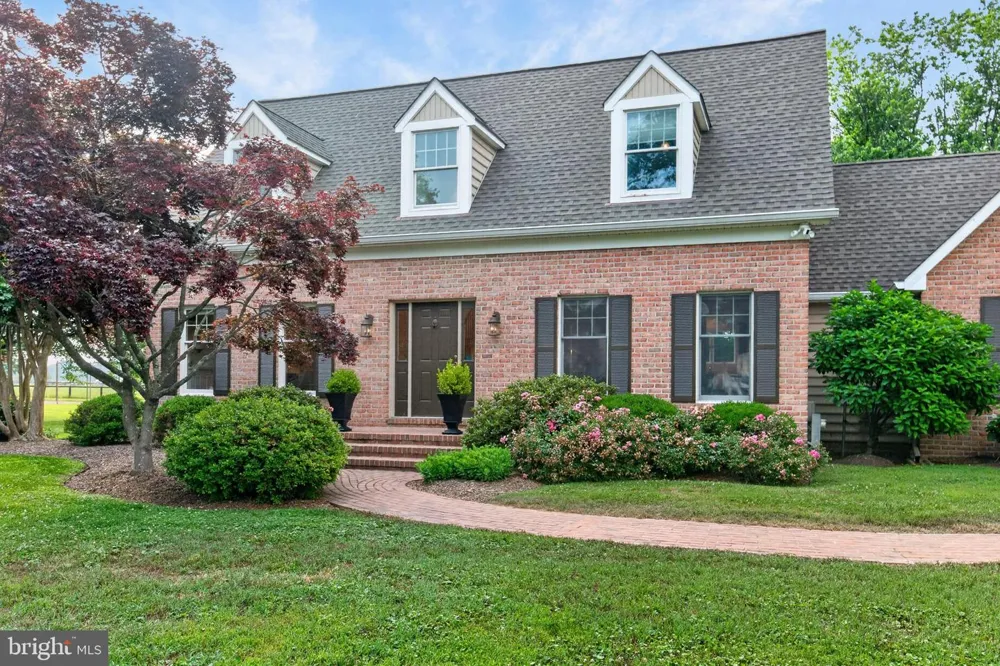 718 WHITEHALL BEACH ROAD Annapolis, MD 21409