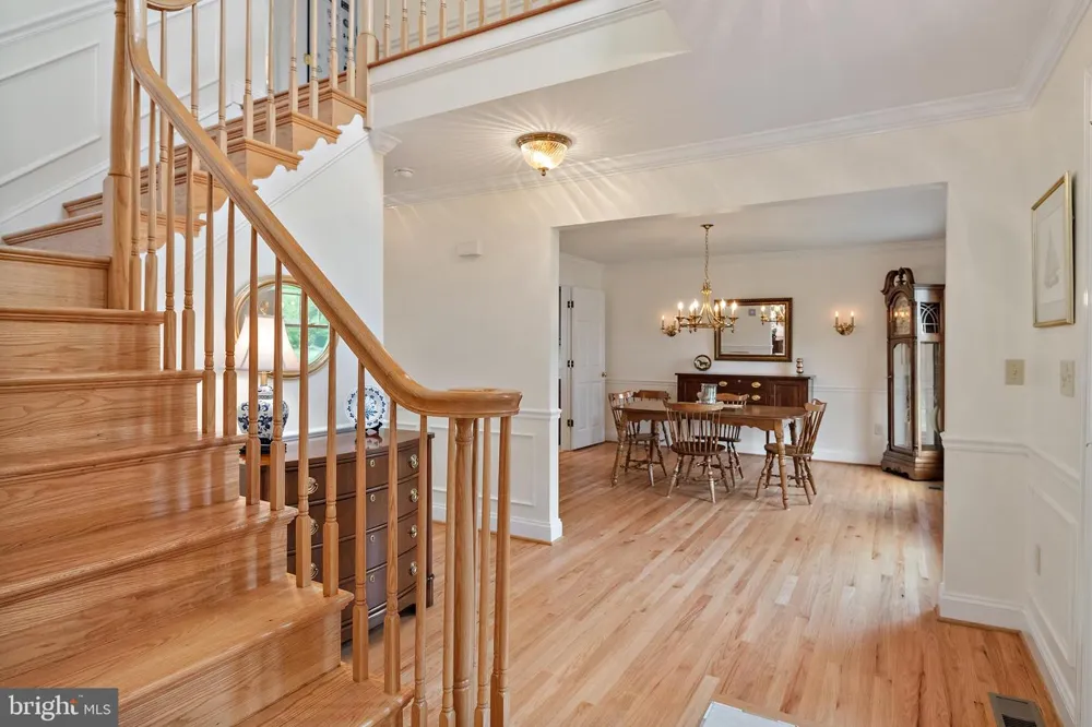 718 WHITEHALL BEACH ROAD Annapolis, MD 21409