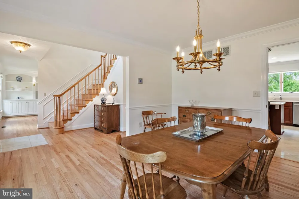 718 WHITEHALL BEACH ROAD Annapolis, MD 21409