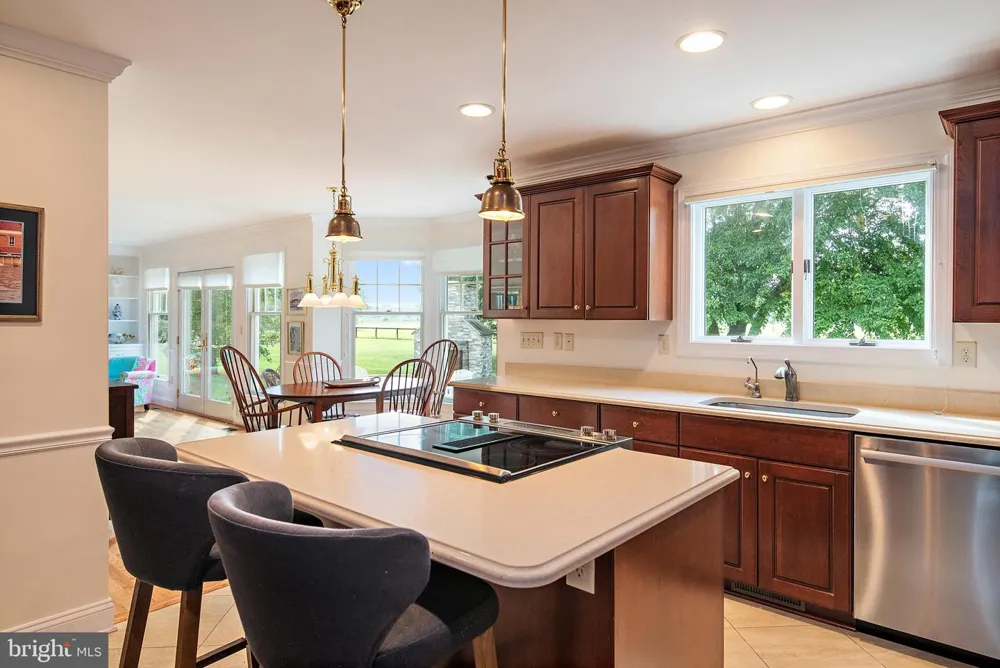 718 WHITEHALL BEACH ROAD Annapolis, MD 21409