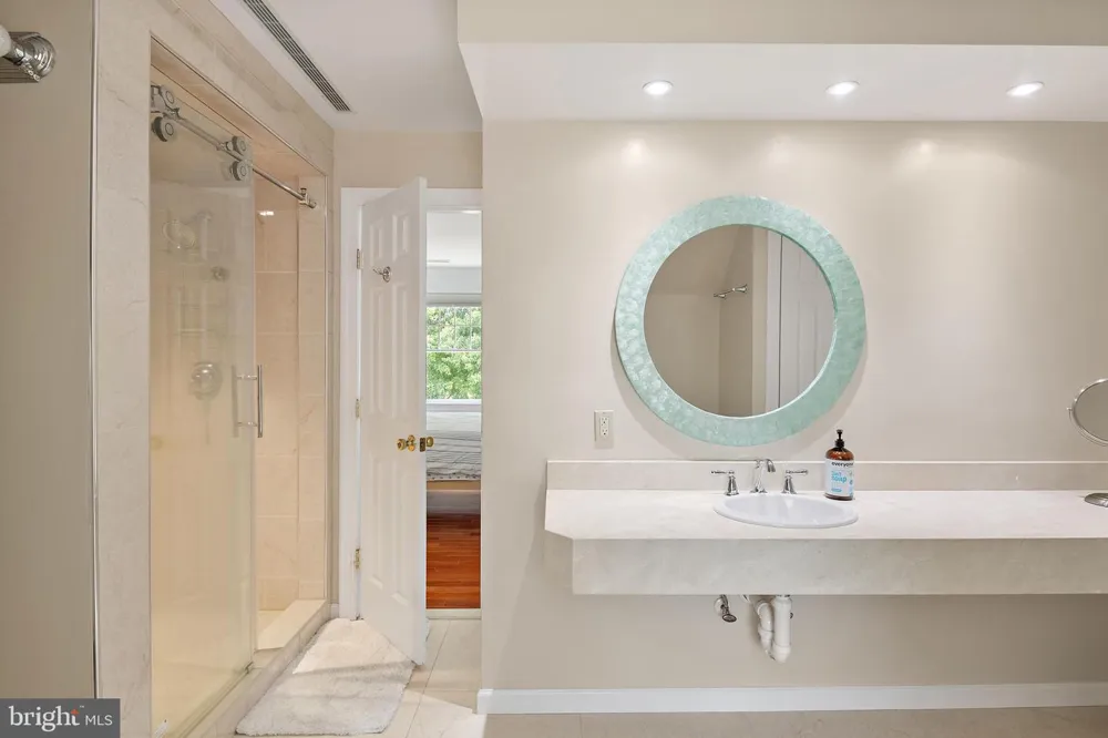 718 WHITEHALL BEACH ROAD Annapolis, MD 21409