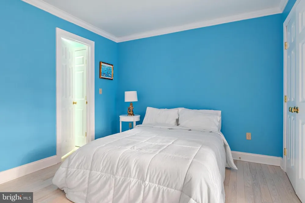 718 WHITEHALL BEACH ROAD Annapolis, MD 21409