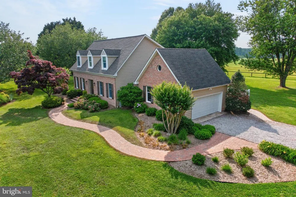 718 WHITEHALL BEACH ROAD Annapolis, MD 21409